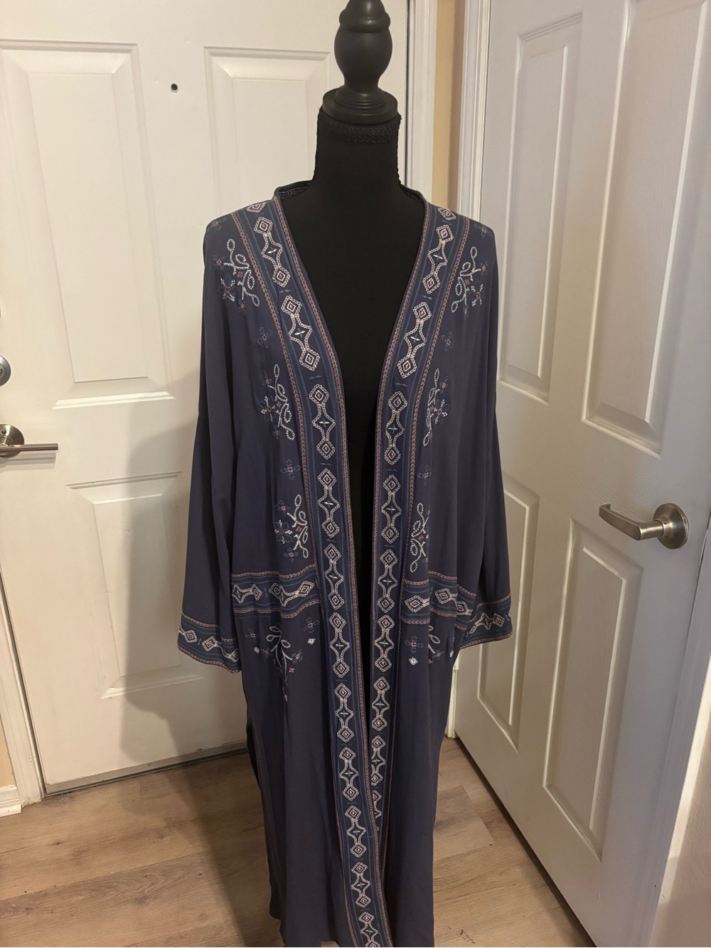 Knox Rose Navy Embroidered Longline Duster